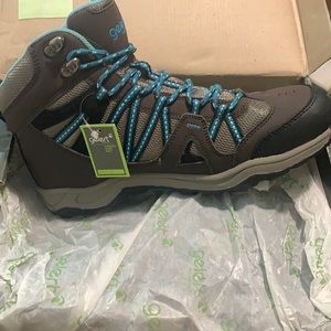 GELERT WOMENS hiking boots